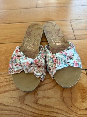 Blowfish Malibu Floral Bow Sandals | Size 8
